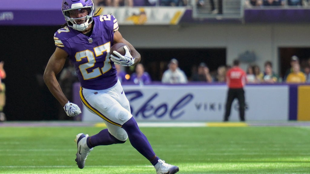 Vikings return RB Jordan Mason from injured reserve after broken thumb kept him out last 4 games — WCCO / CBS Minnesota, Waconia Sports news