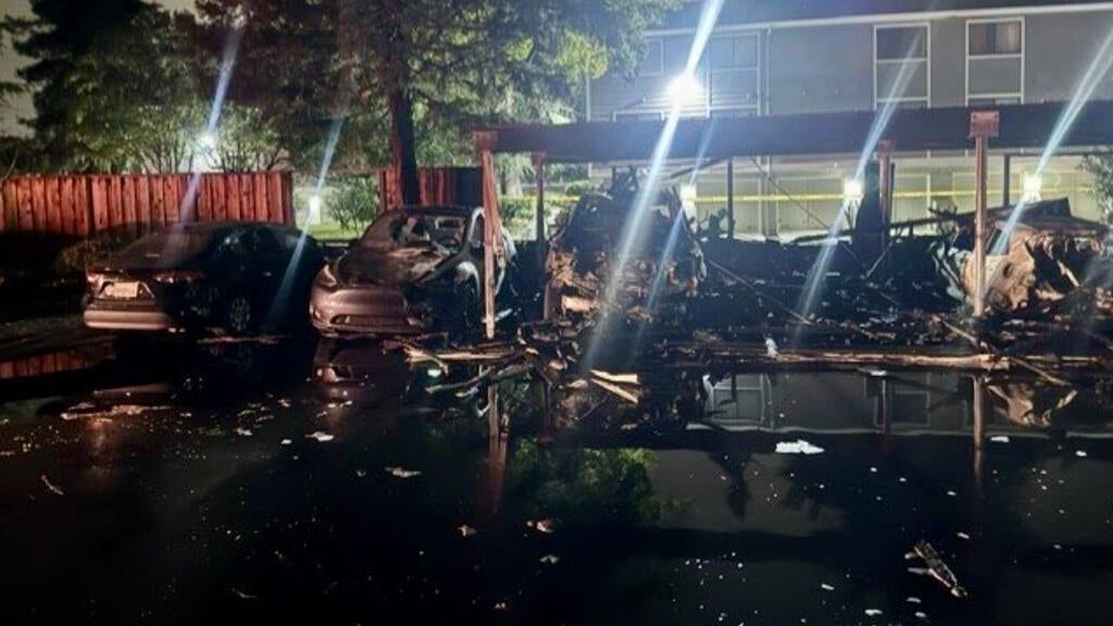 Overnight fire at San Jose housing complex damages more than 20 vehicles, carport — CBS Bay Area (KPIX), Waconia Community news