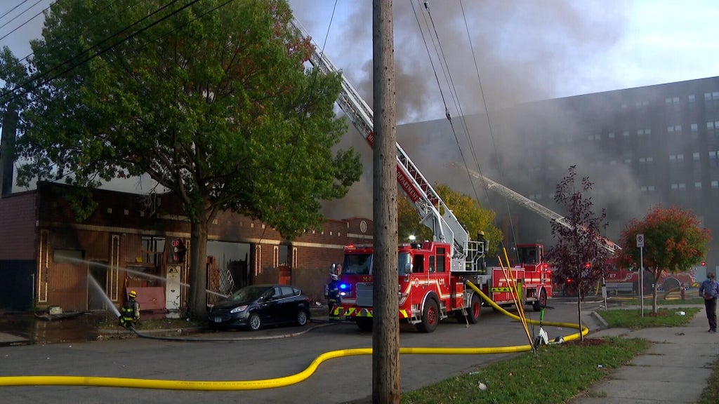 2 Minneapolis firefighters hurt in East Franklin Avenue business fire — WCCO / CBS Minnesota, Waconia Health news