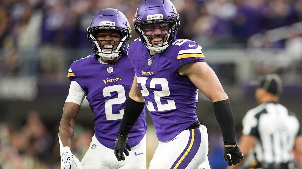 Vikings defense clamps down on Daniel Jones and the Colts for a 16-10 victory to stay undefeated — WCCO / CBS Minnesota, Waconia Arts news