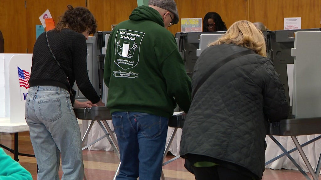 Minneapolis seeing "very high" early voter turnout ahead of next week's midterms — Waconia Community news