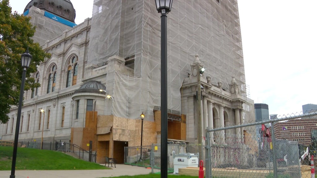 No charges yet after break-in at Basilica of St. Mary in Minneapolis — Waconia Business news