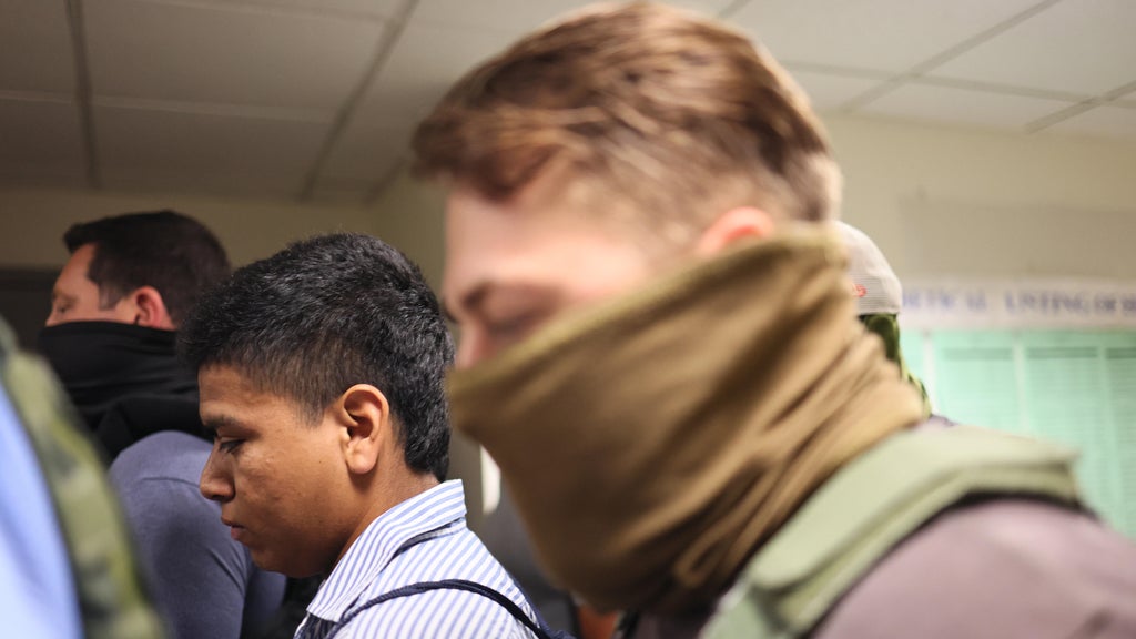 DOJ sues St. Paul and Portland, Oregon, over mask and ID requirements for federal officers — WCCO / CBS Minnesota, Waconia Government news