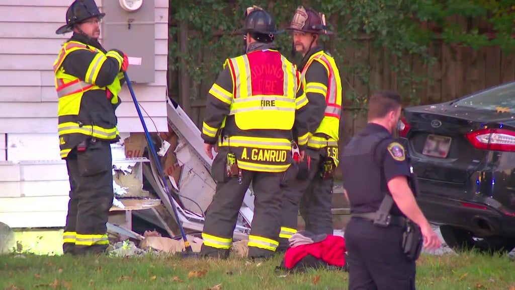 Man blew through Bloomington stop sign, hit car, which then struck home, police say — WCCO / CBS Minnesota, Waconia Community news
