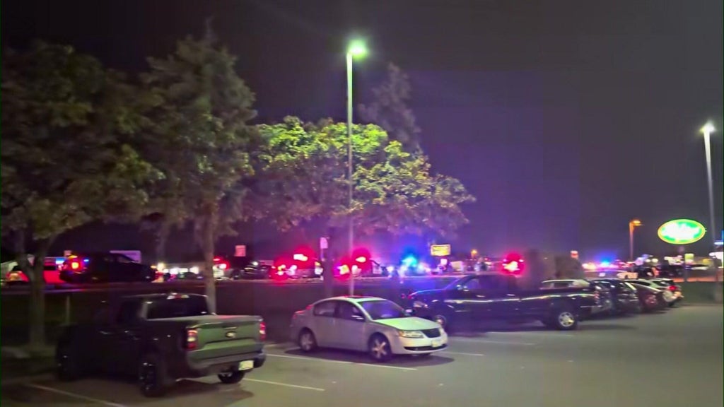 Police respond to Osseo High School after several fights break out at end of football game — WCCO / CBS Minnesota, Waconia Schools news