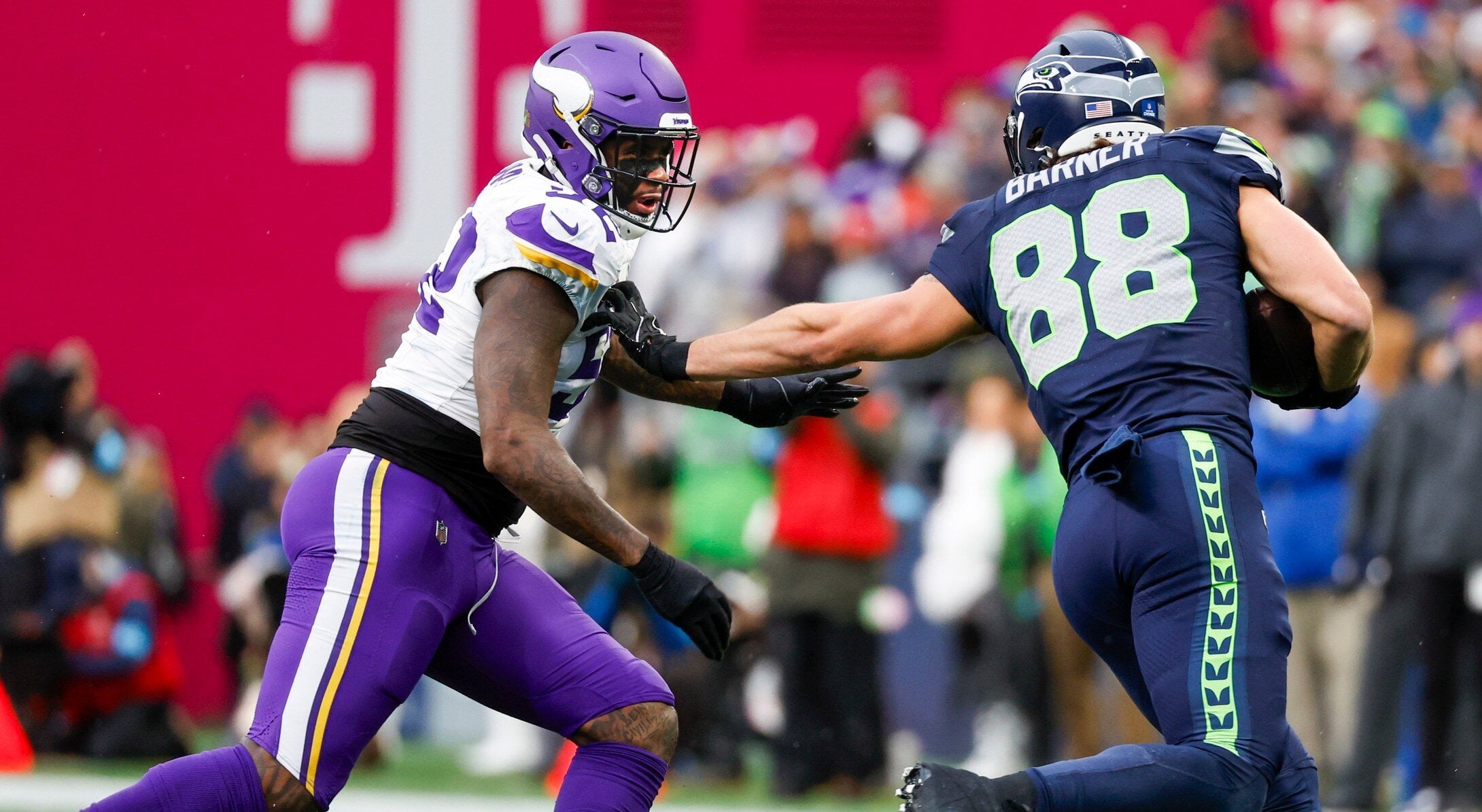 MN Vikings Bring Back Familiar Linebacker (Again) — Minnesota Sports Fan, Waconia Arts news