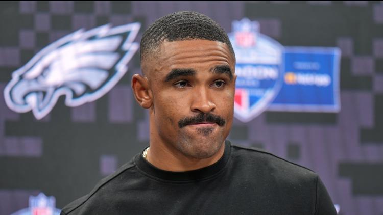 Eagles QB Jalen Hurts sidelined indefinitely with blood clots that could cost him the season — KARE 11 Sports, Waconia Sports news