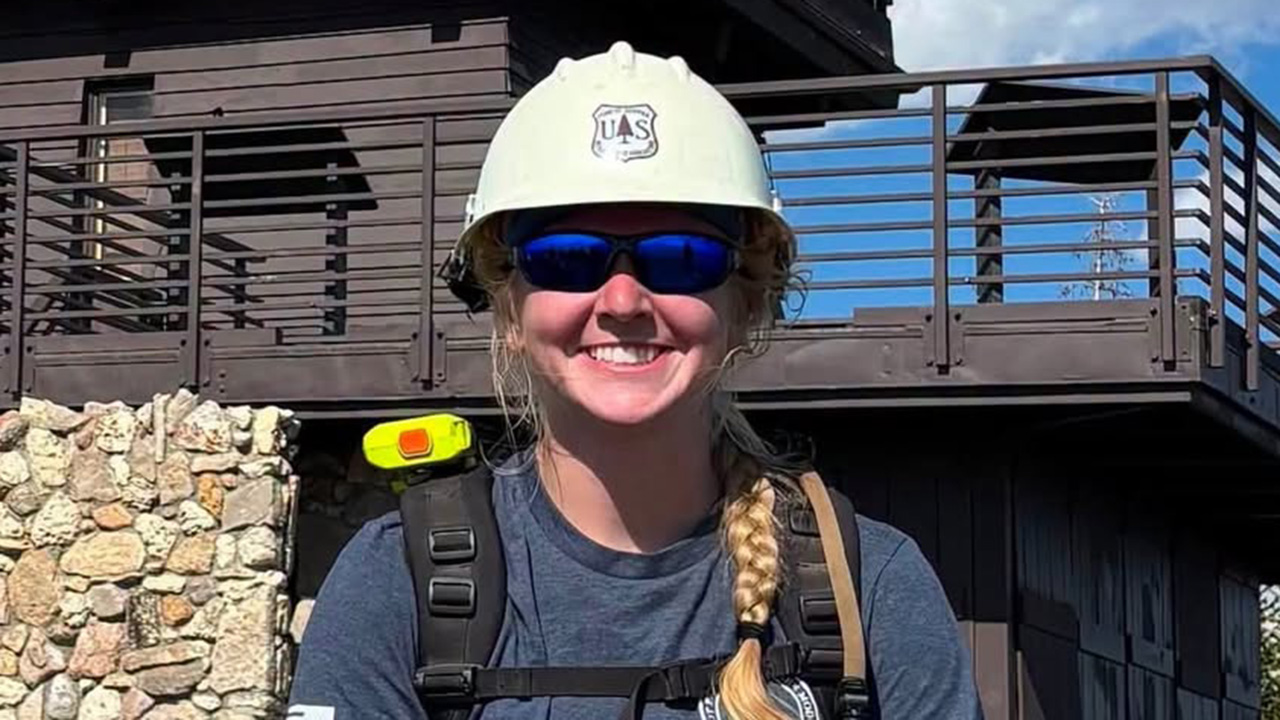 Firefighter, 24, died after being struck by a tree battling La. wildfire — FOX 9