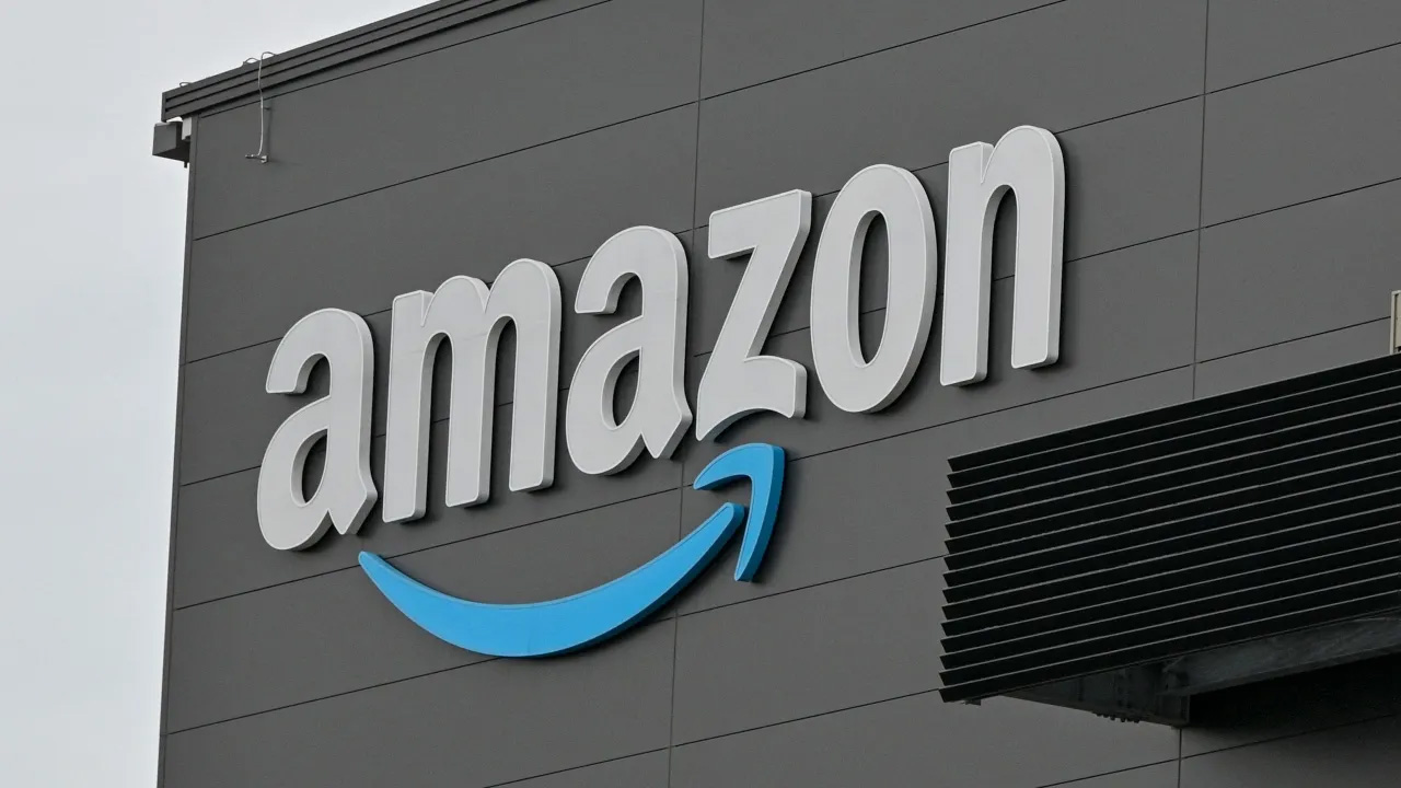Amazon to hire more than 300,000 US workers for holiday shopping rush — FOX 9, Waconia Business news